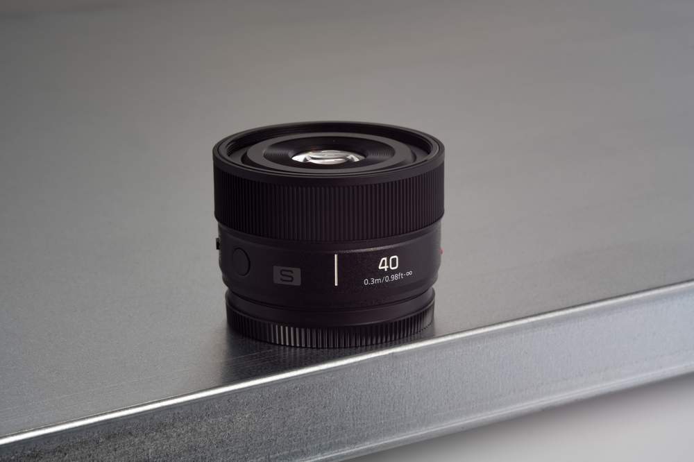 Panasonic 40mm 2.0 S schwarz, Objektiv Lumix