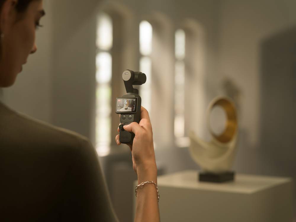 DJI Osmo Pocket 4 Gimbal Creator Combo (107 GB)