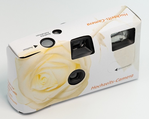 GBT Einwegkamera ROSEN im Hochzeitsd. 27 Aufnahmen, mit Blitz, ISO 400