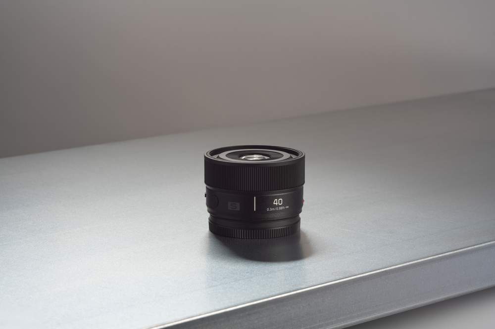 Panasonic 40mm 2.0 S schwarz, Objektiv Lumix