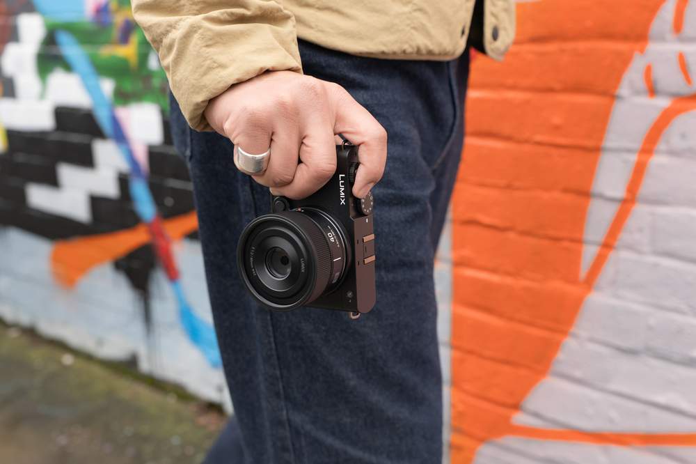 Panasonic 40mm 2.0 S schwarz, Objektiv Lumix